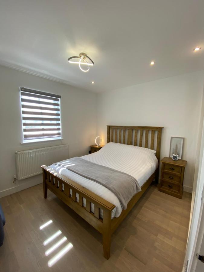 Apartment No 8 - Stay In Style In The Heart Of The Cathedral City. Труро Екстер'єр фото